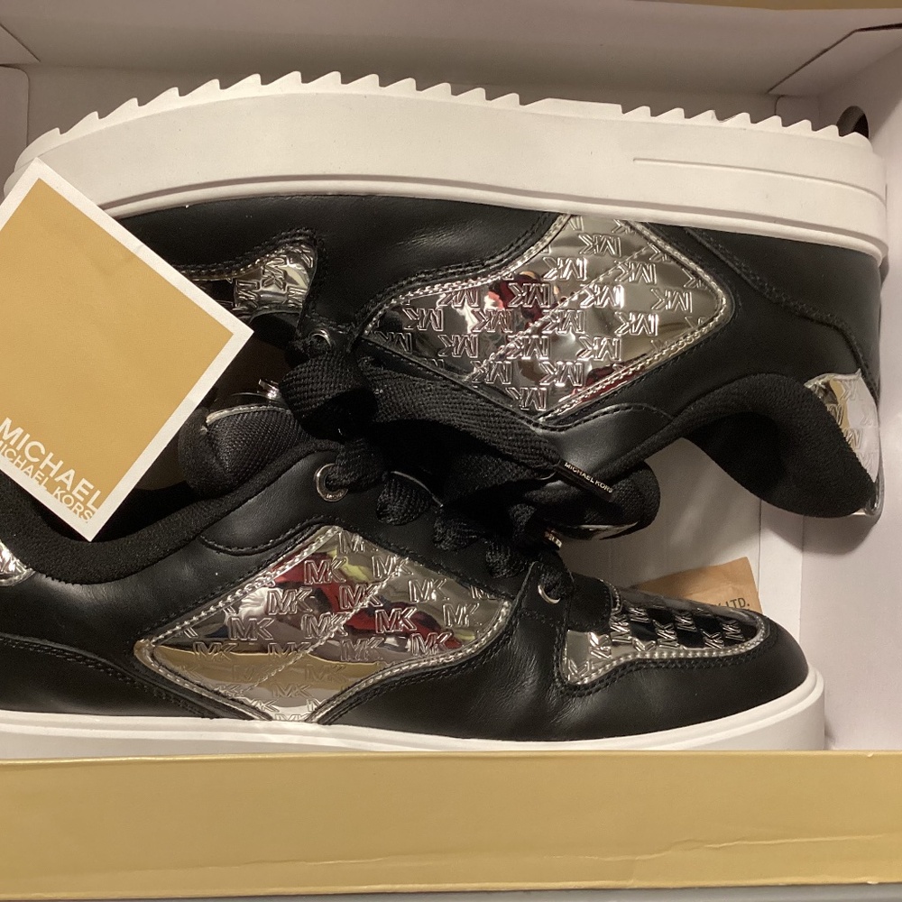 MK Rumi Lace-up Leather sneakers